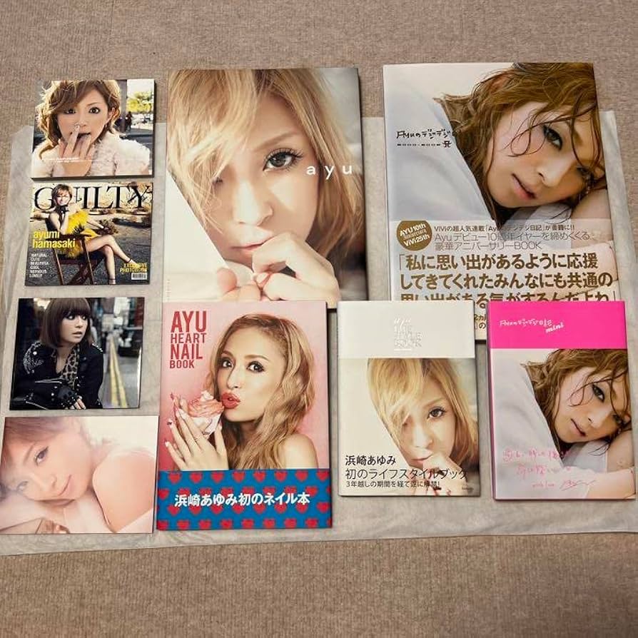 浜崎あゆみ 写真集 ブックレット フォトブック パンフレット 9冊セット Amazon.co.jp: 浜崎あゆみ 写真集 ブックレット フォトブック
